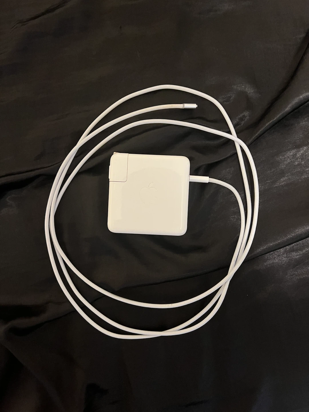 Apple MacBook Pro 14-inch M1 Pro, 32GB RAM, 1TB SSD - photo 4