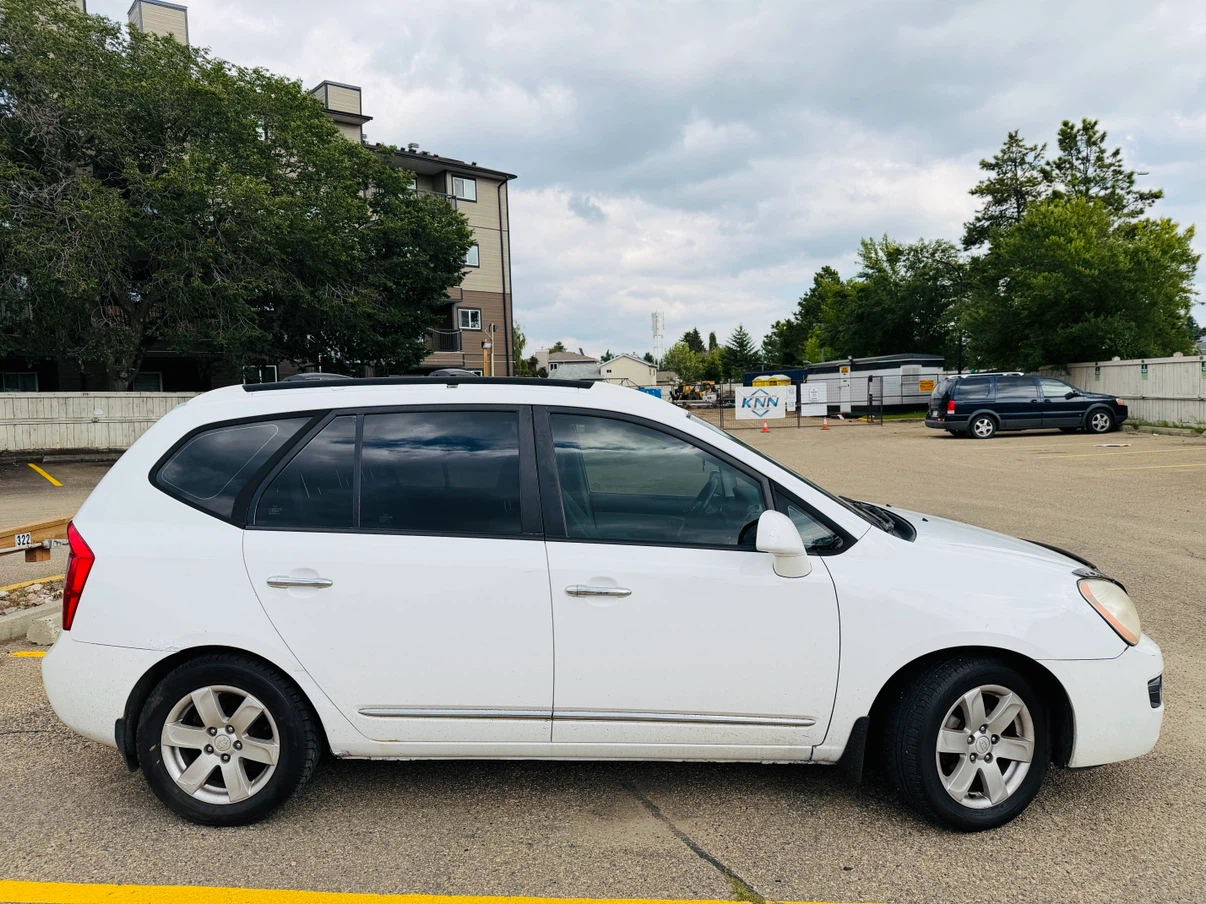 2007 Kia Rondo - photo 5
