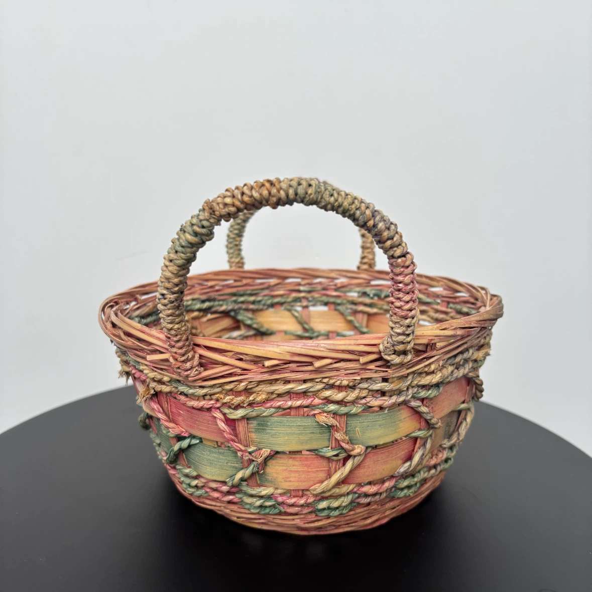 Wicker Basket - photo 2