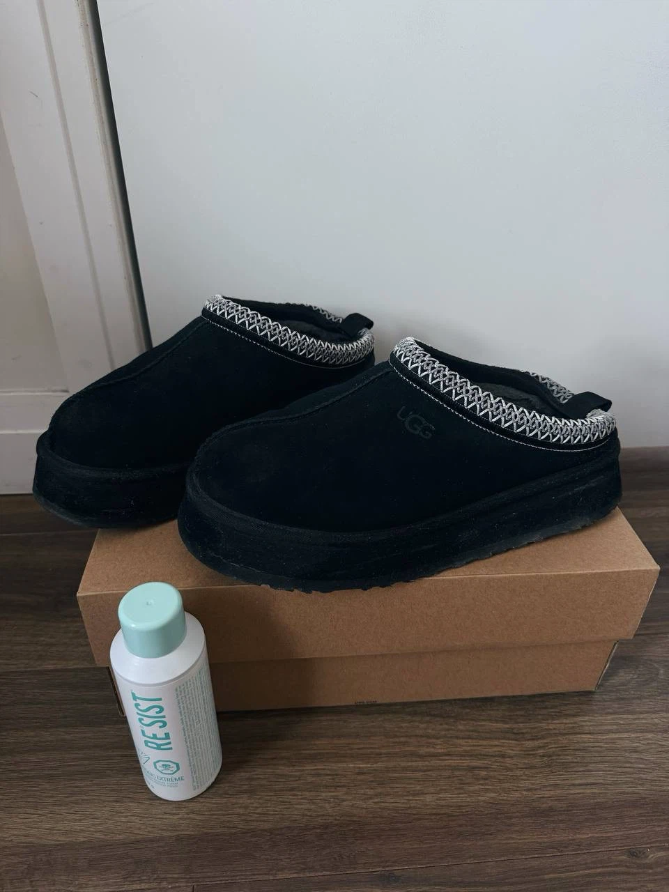 UGG TAZZ 2 – Size 10 (Black)