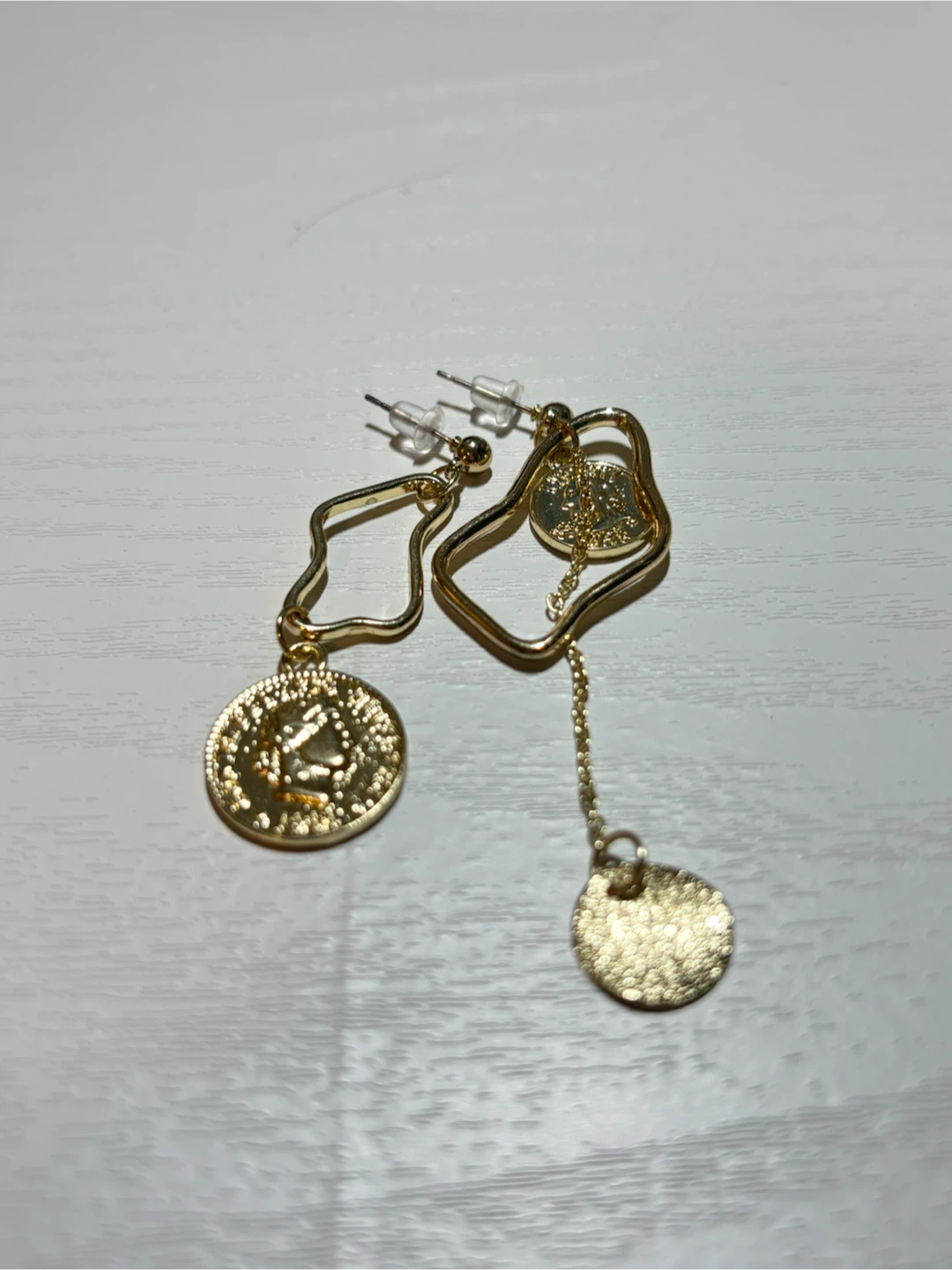 Bunny Brooch and Coin Dangle Earrings Set - photo 3