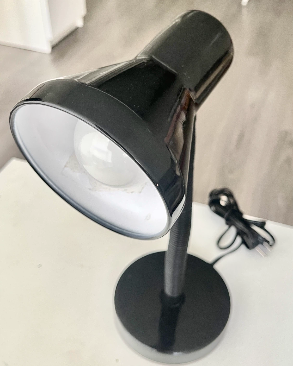 Black Adjustable Gooseneck Desk Lamp