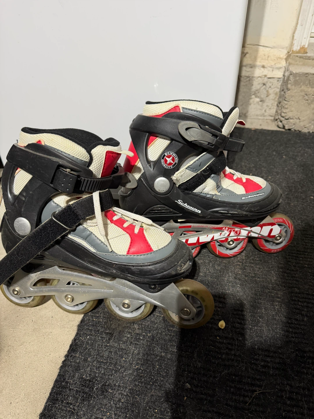 Schwinn Youth Inline Skates Size 5