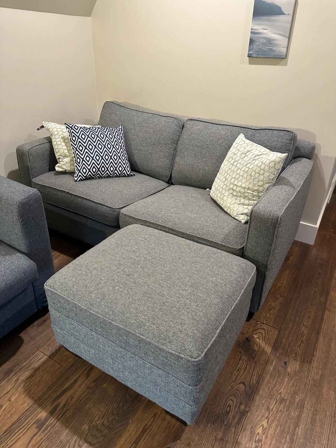 Urban Barn Grey Loveseat + Ottoman - photo 4