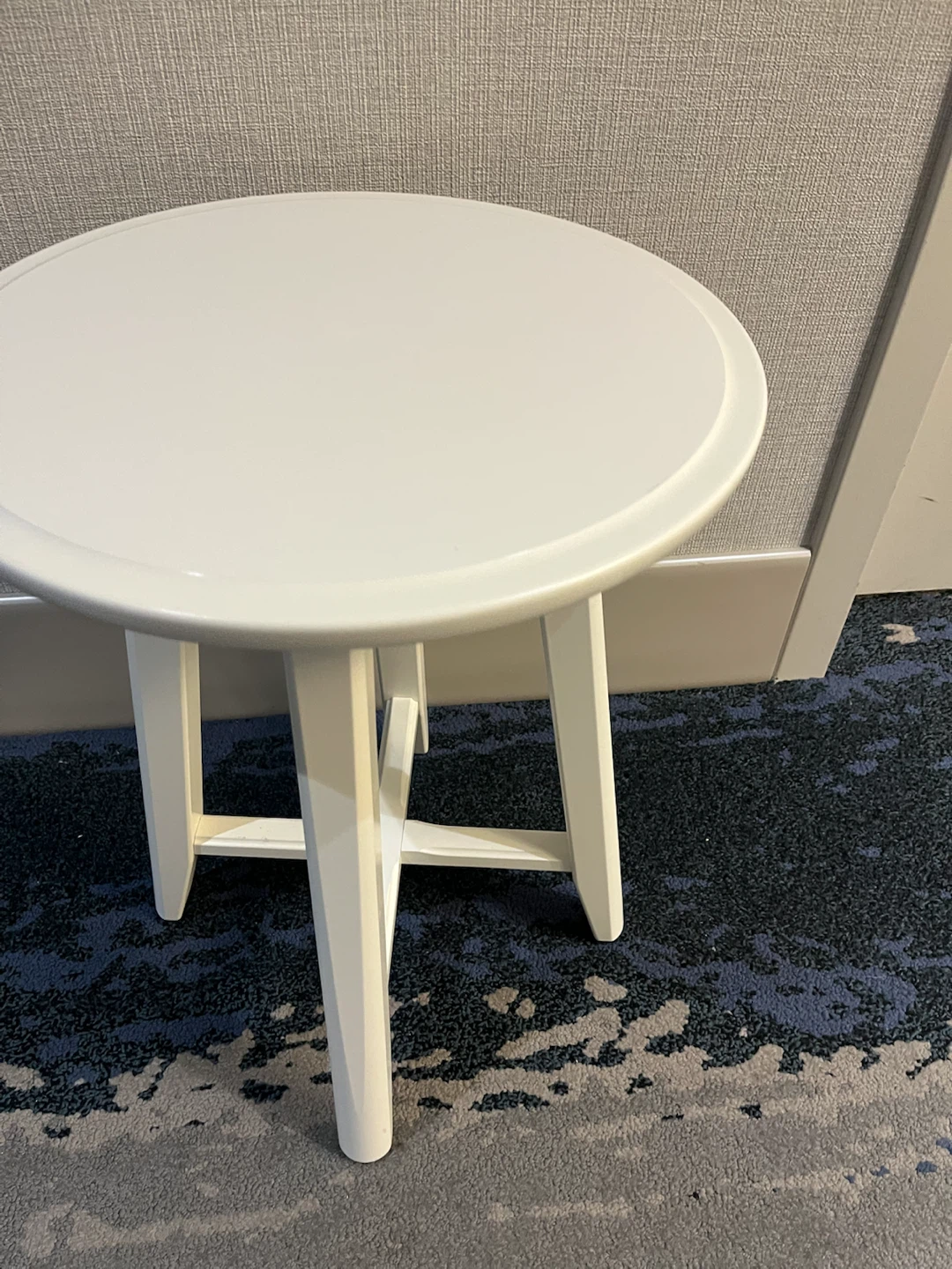 White Round Accent Table - photo 2