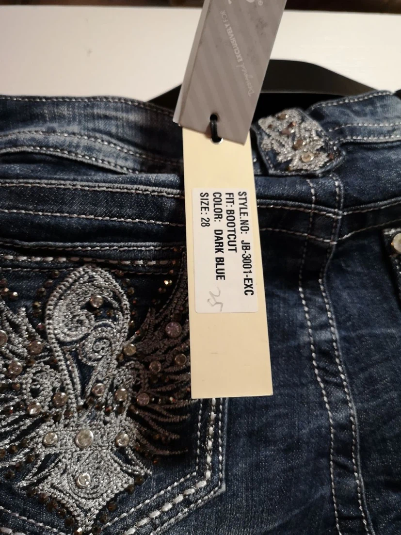 Miss Me Bootcut Jeans Size 28 - photo 3