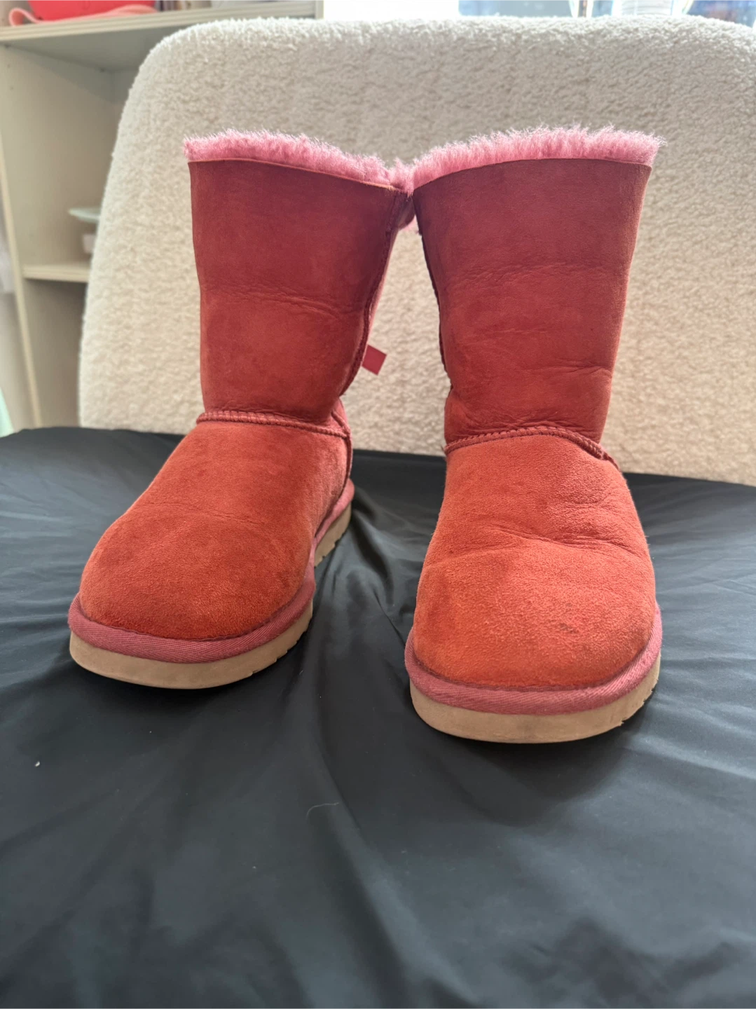 UGG Australia Pink Bow Boots - photo 2