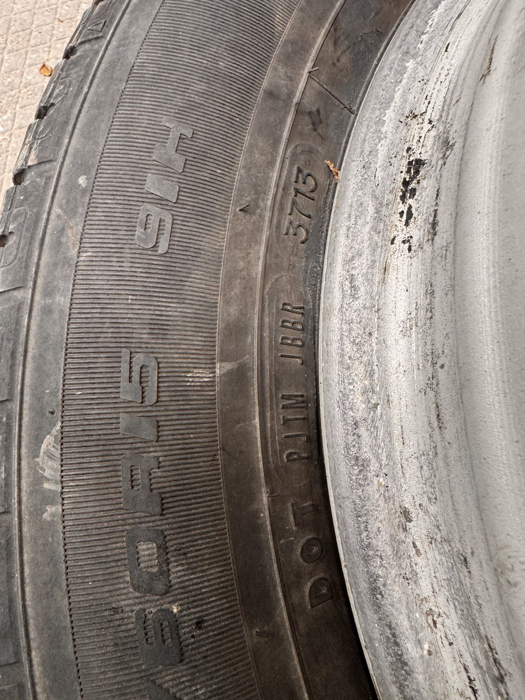 CSA Alloy Rims and Tire Set - photo 2