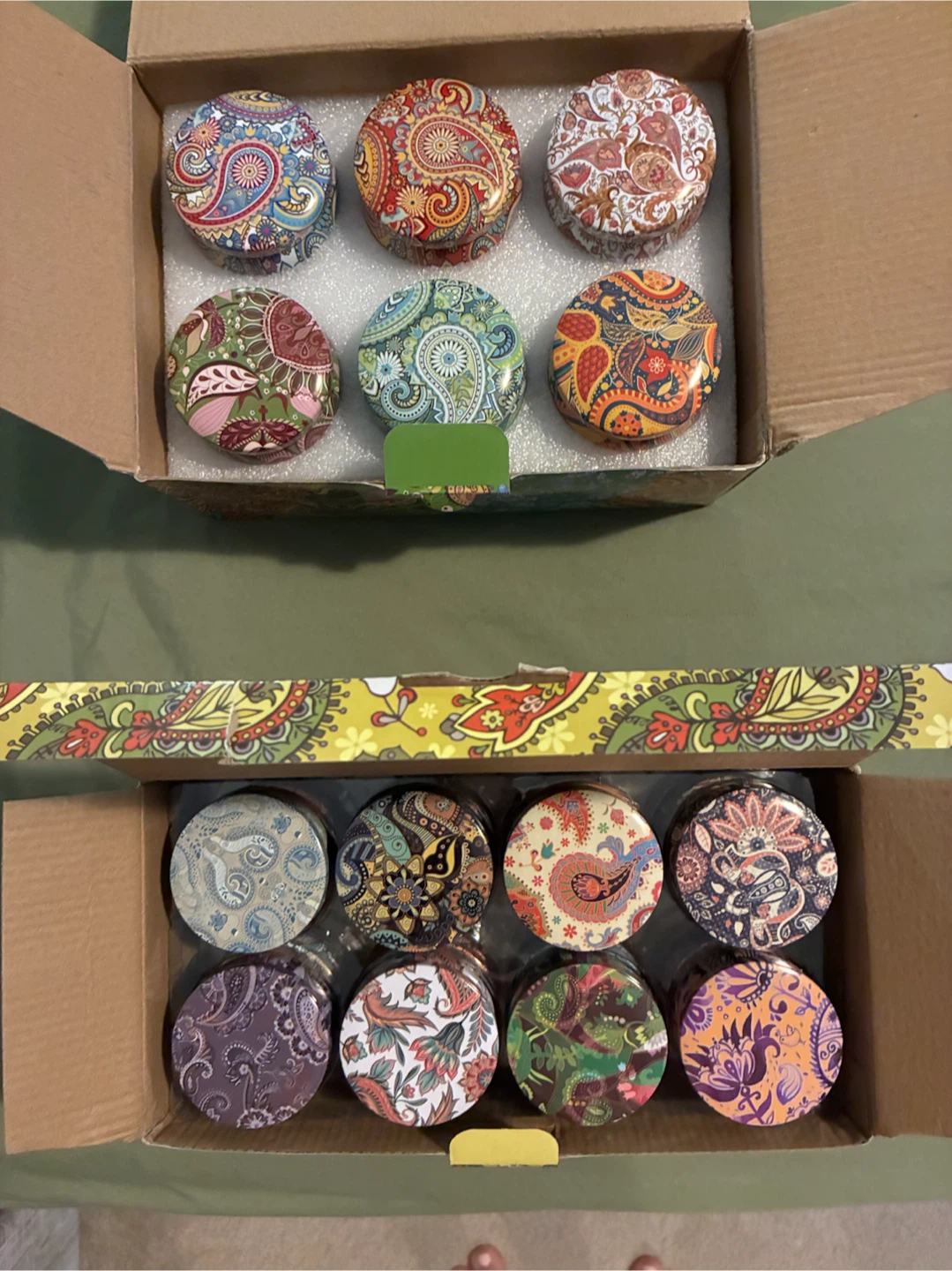 Sets of Scented Candles in Decorative Tins - photo 2