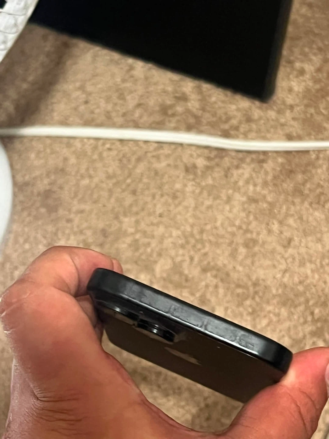 iPhone 15 - photo 4