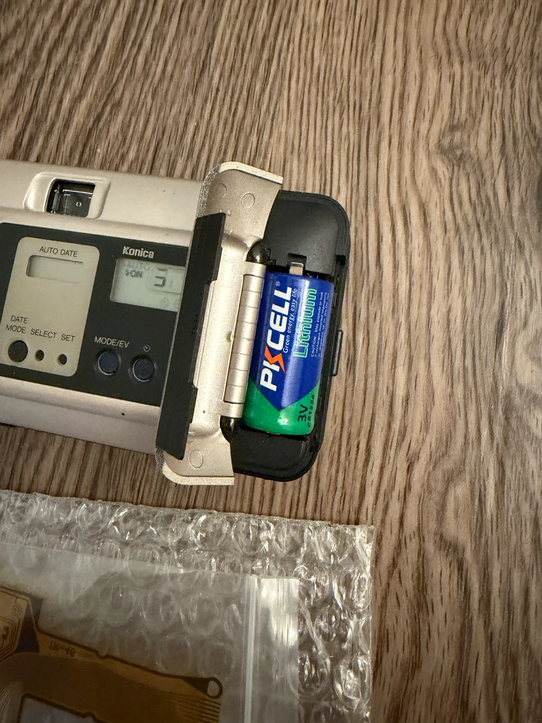 Konica Big Mini 302 AF 35mm Film Camera - photo 3