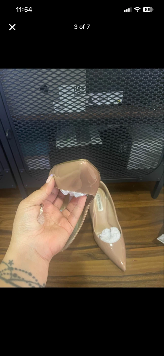 Steve Madden Nude Patent Leather Pumps - photo 3
