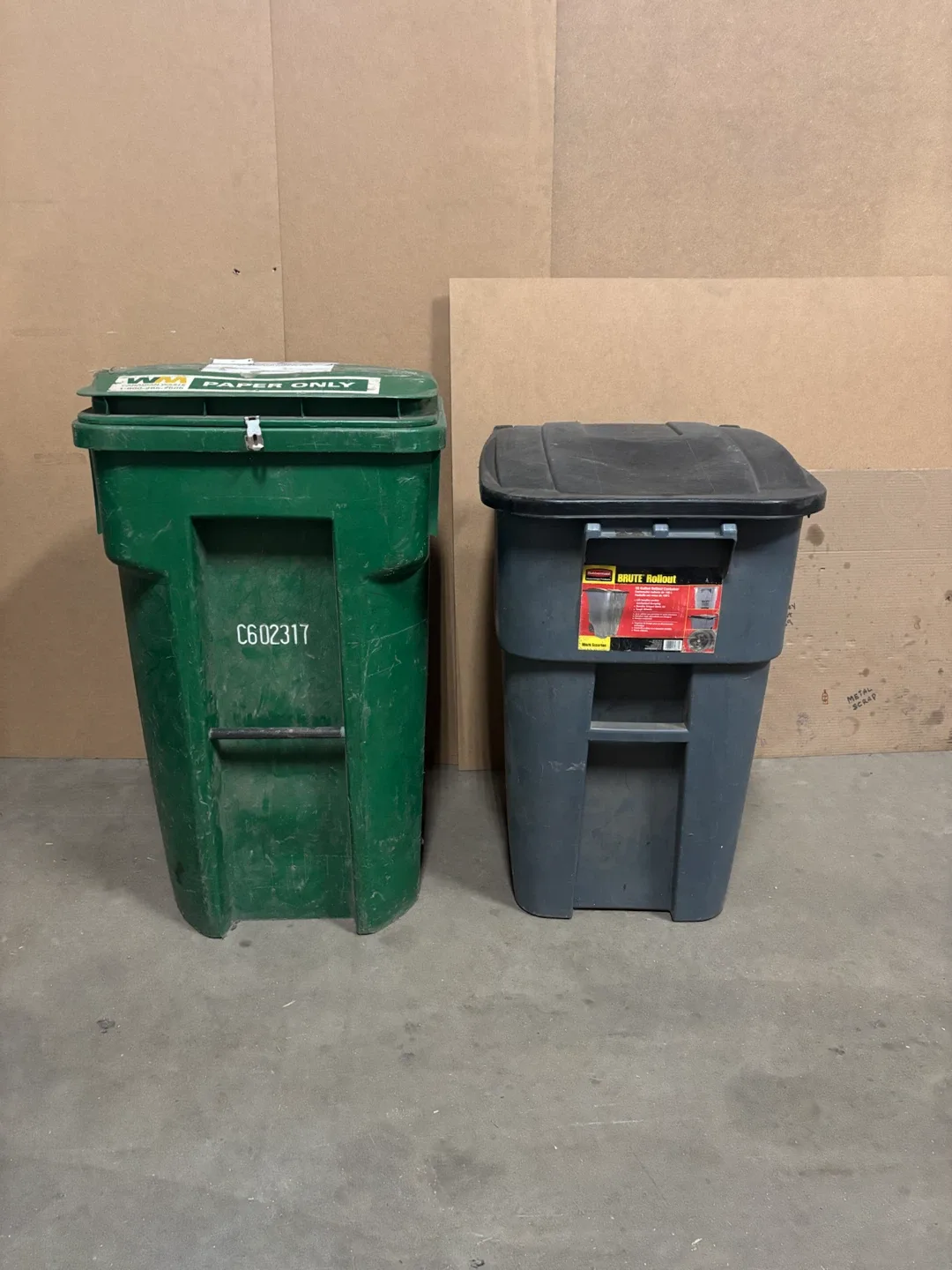 Rubbermaid BRUTE Rollout Trash Cans