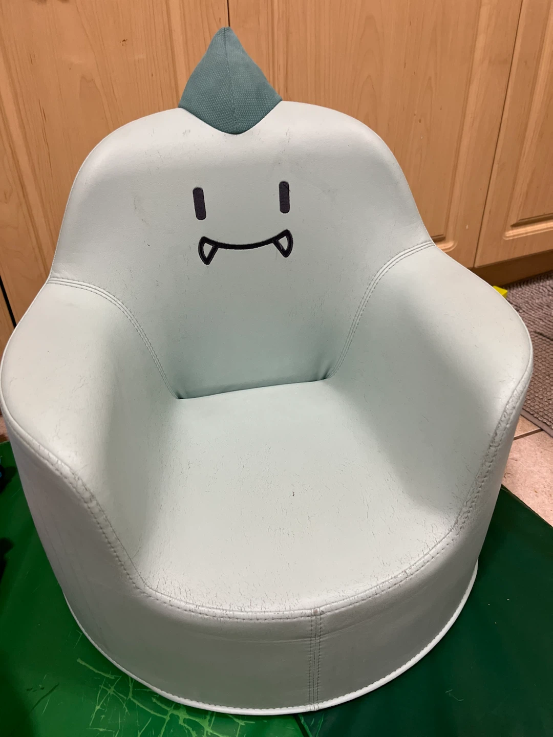 iLoom—Kids Dino Chair