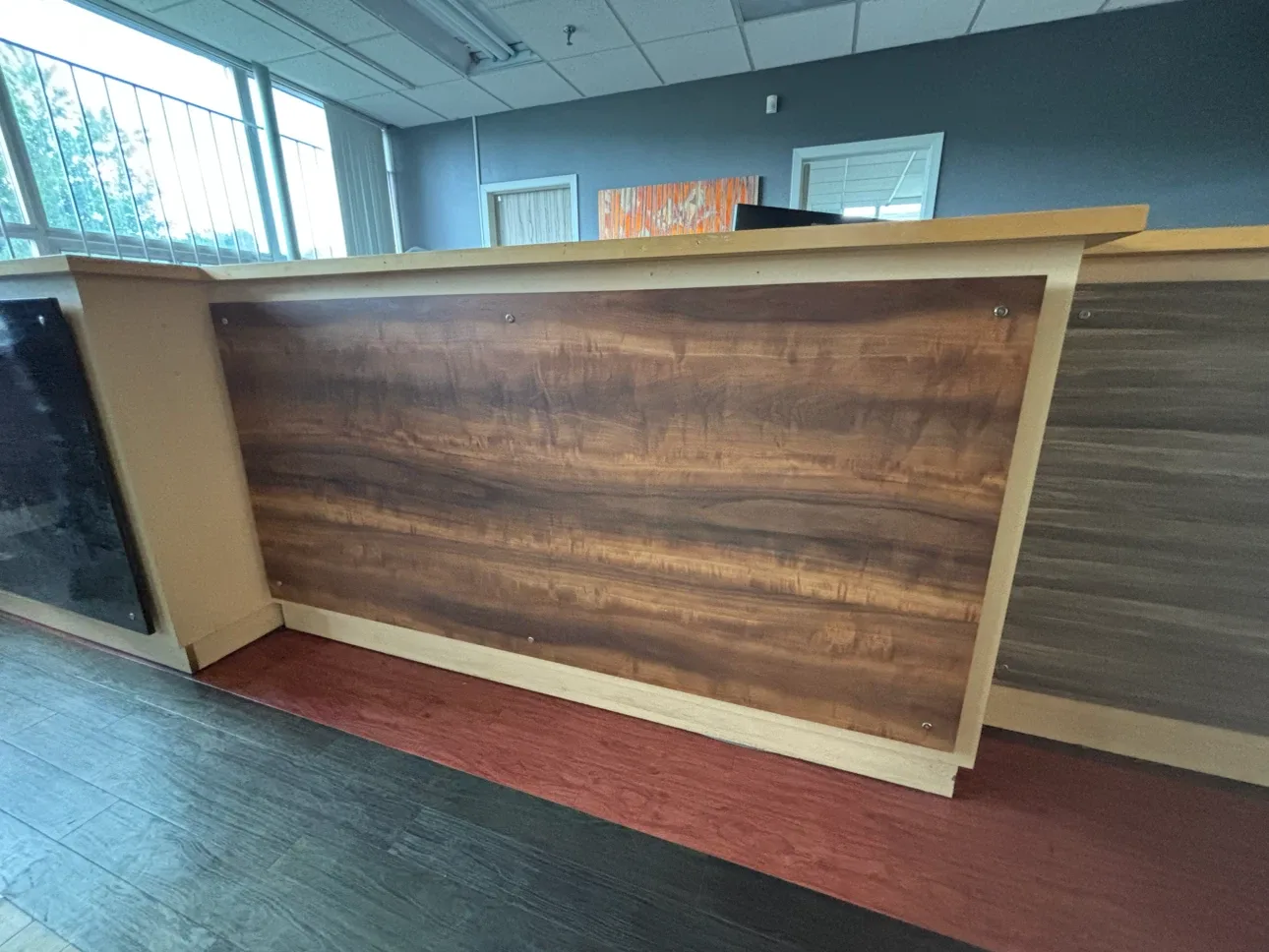 Reception Desk Wood Paneling Set - photo 3