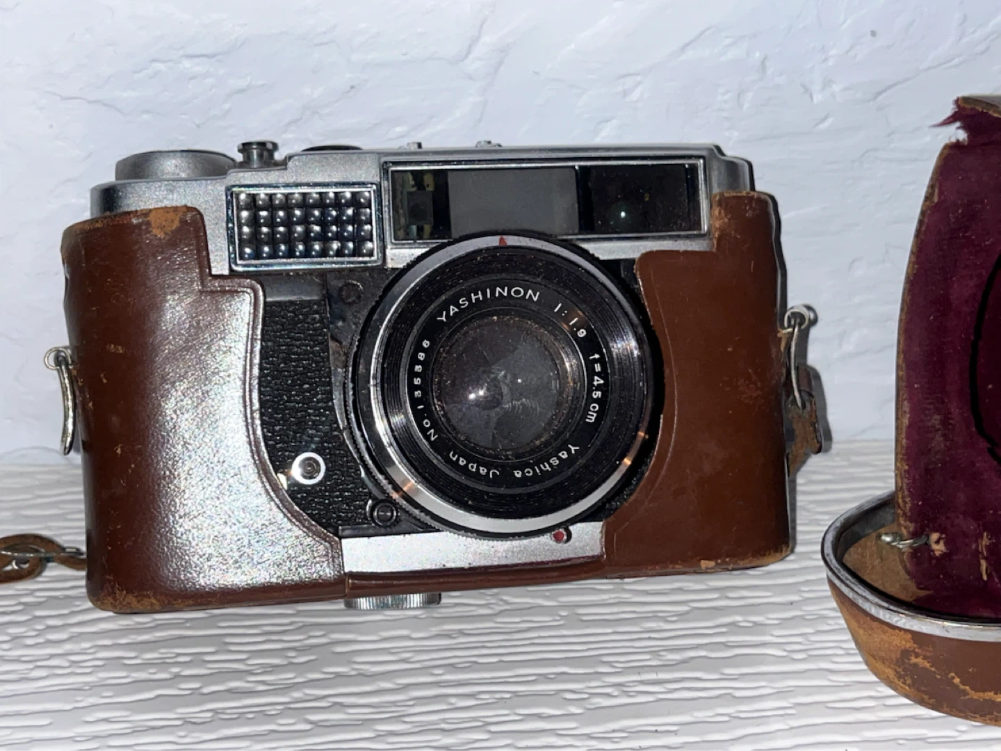 Yashica Camera with Brown Leather Case - photo 2
