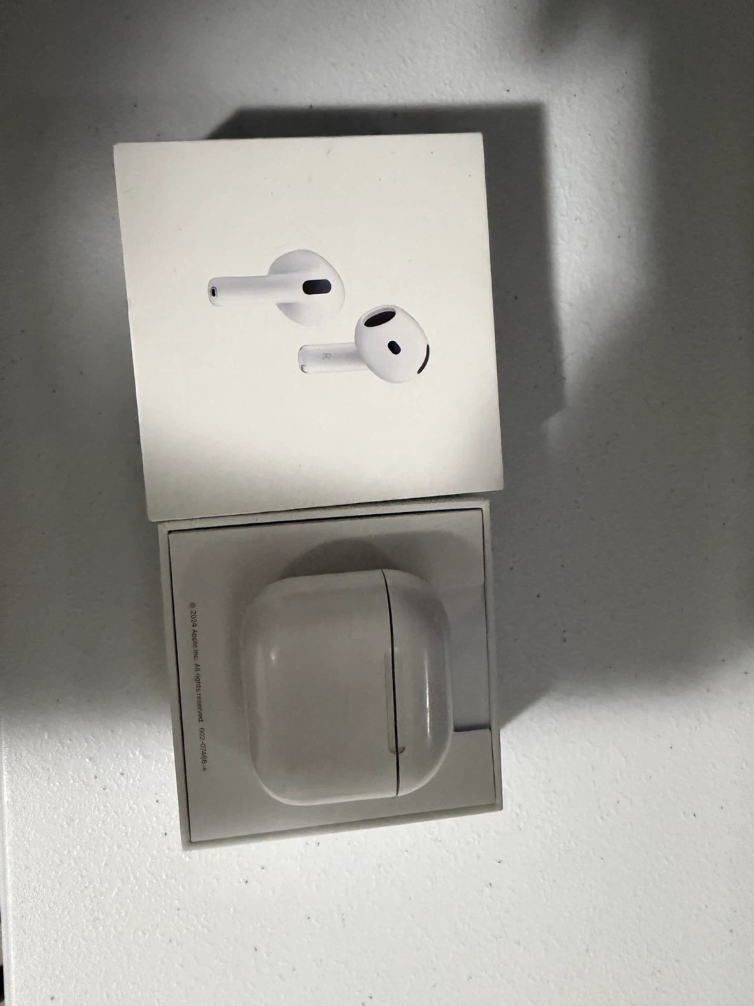 Apple AirPods 4  active noise cancellation - photo 2