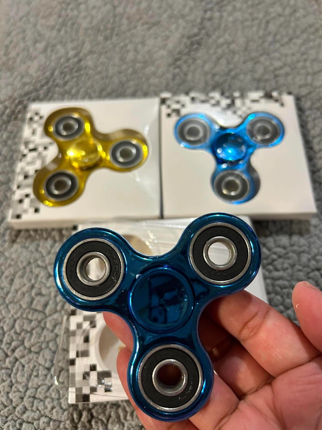 Assorted Finger Spinners with Cases - photo 5