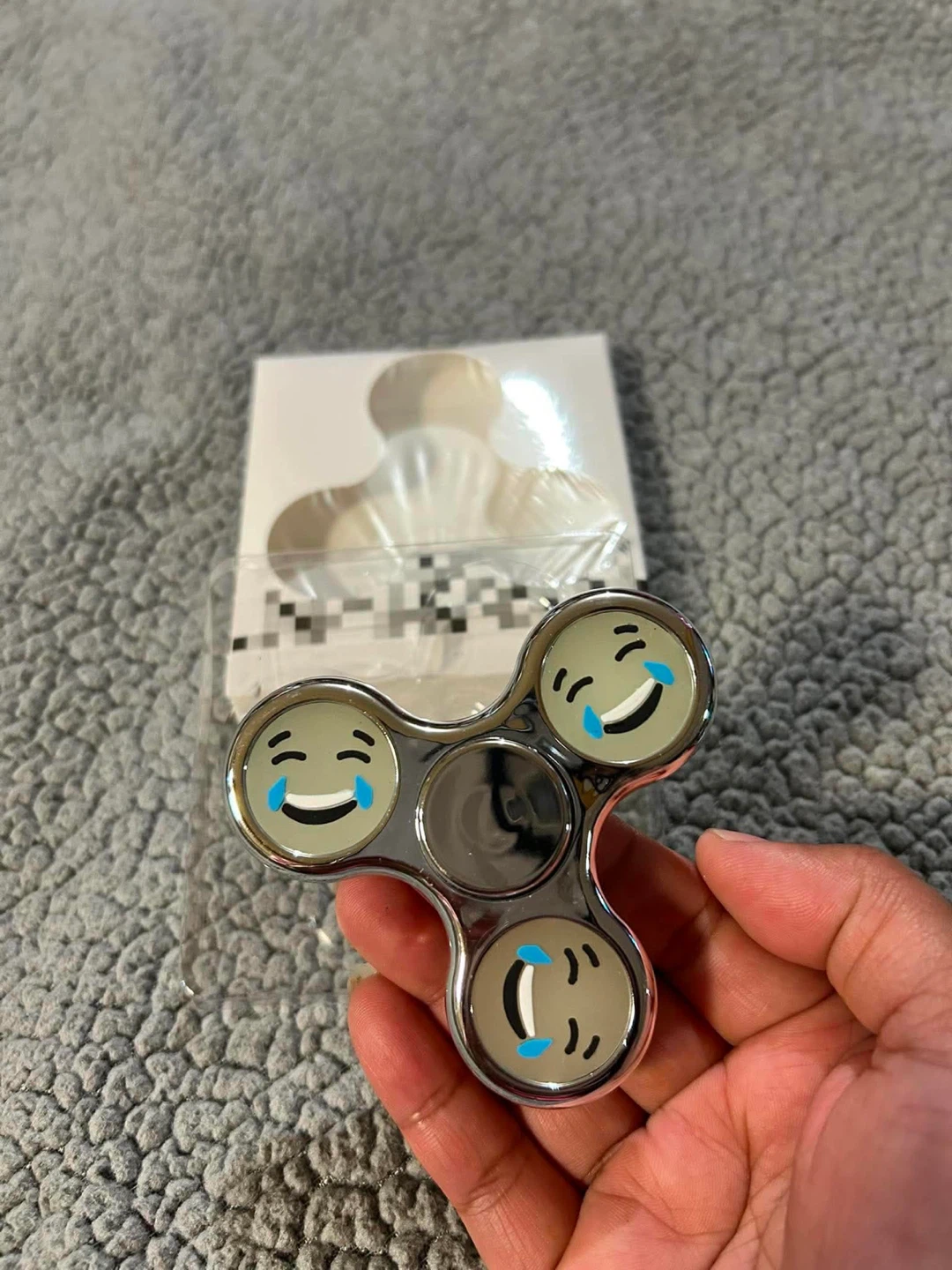Hand Spinner Fidget Toy - Multiple Designs-Glow in the dark - photo 4