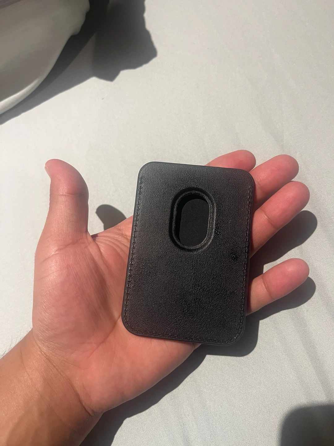 Black Leather Magnetic Card Holder - photo 3