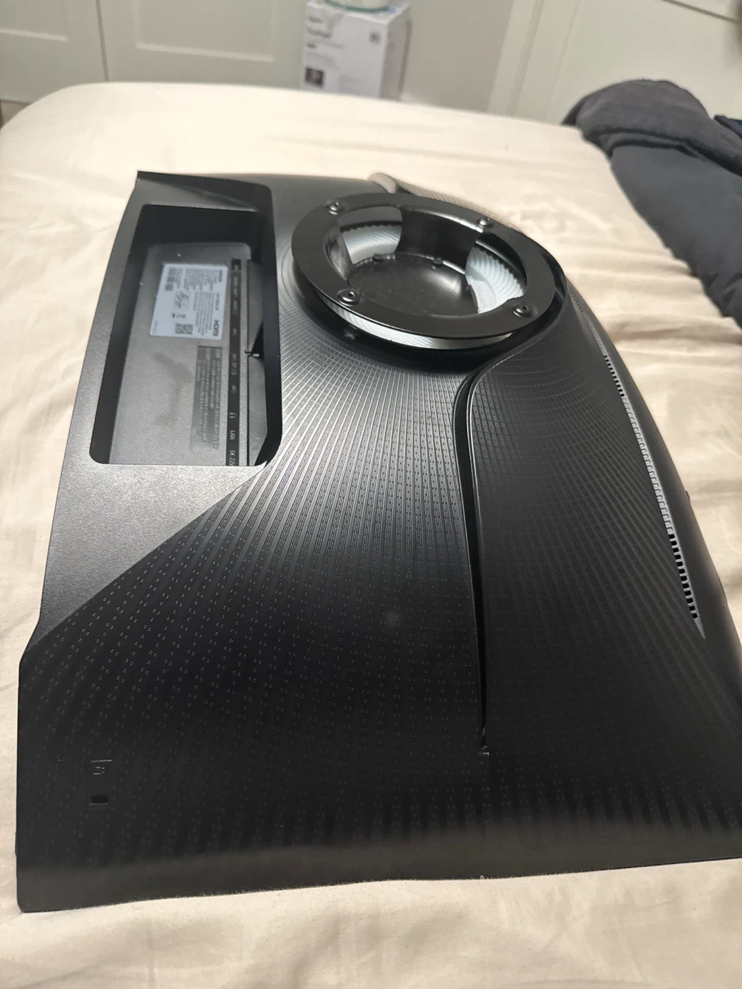 Samsung Odyssey G6 27” Curved QHD 240Hz Gaming Monitor - photo 3