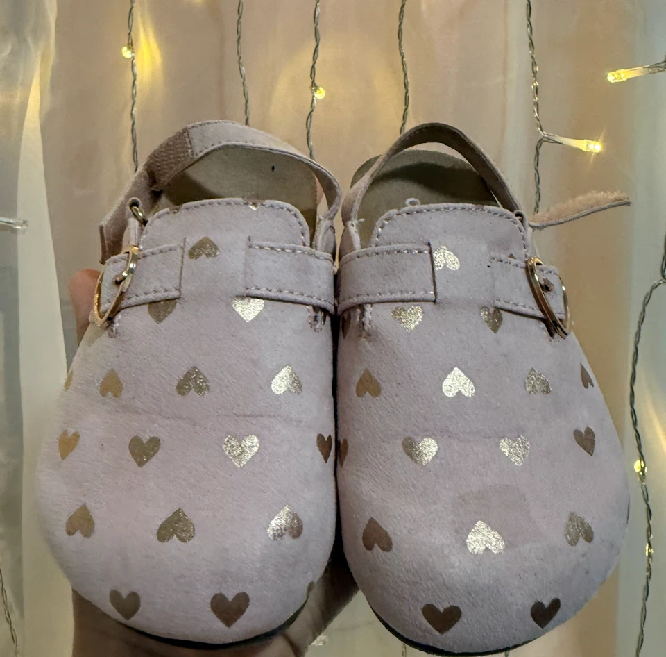 Old Navy Pink Heart Sandals Toddler- Size 5