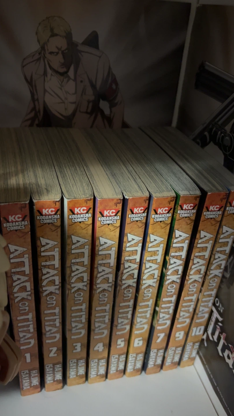 Attack on titan mangas - photo 2