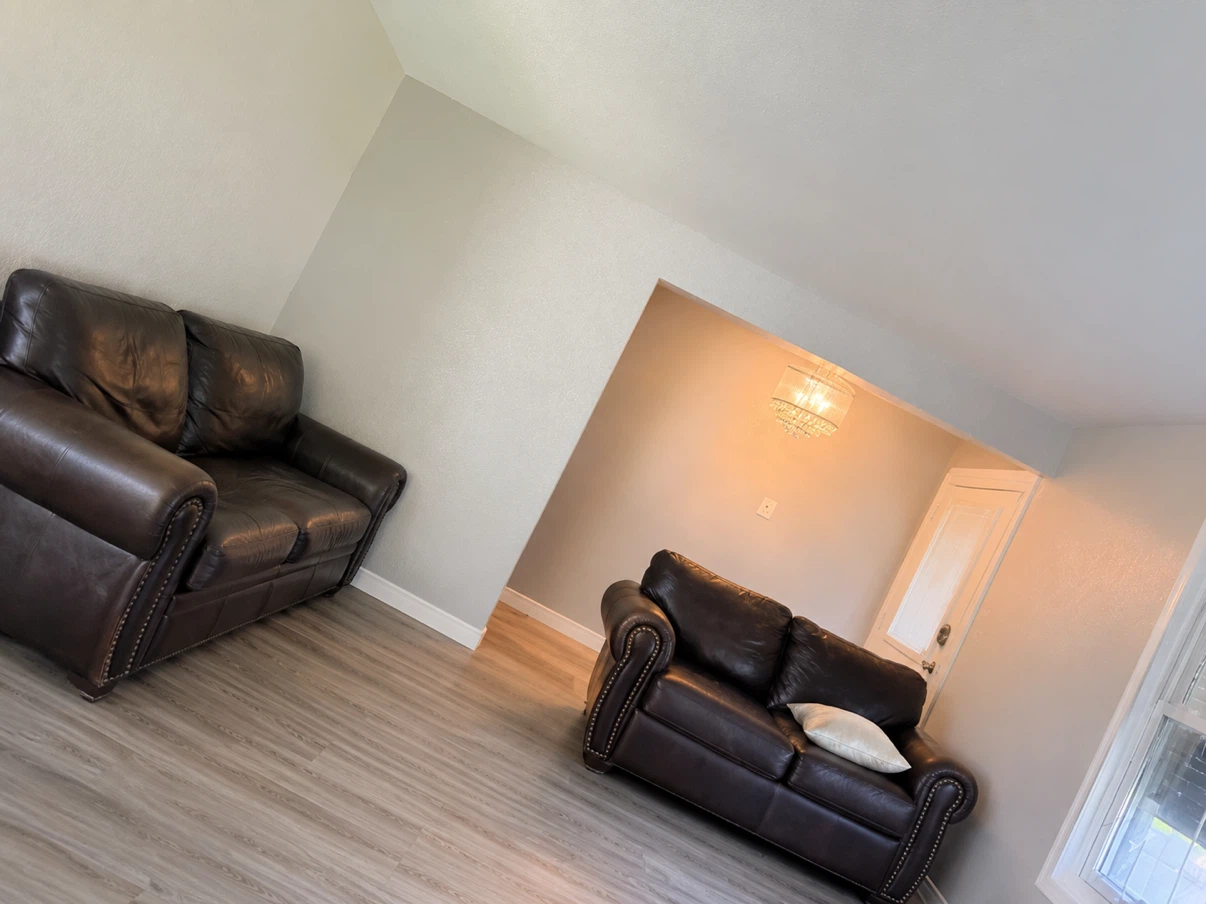 Room for rent in House - photo 4