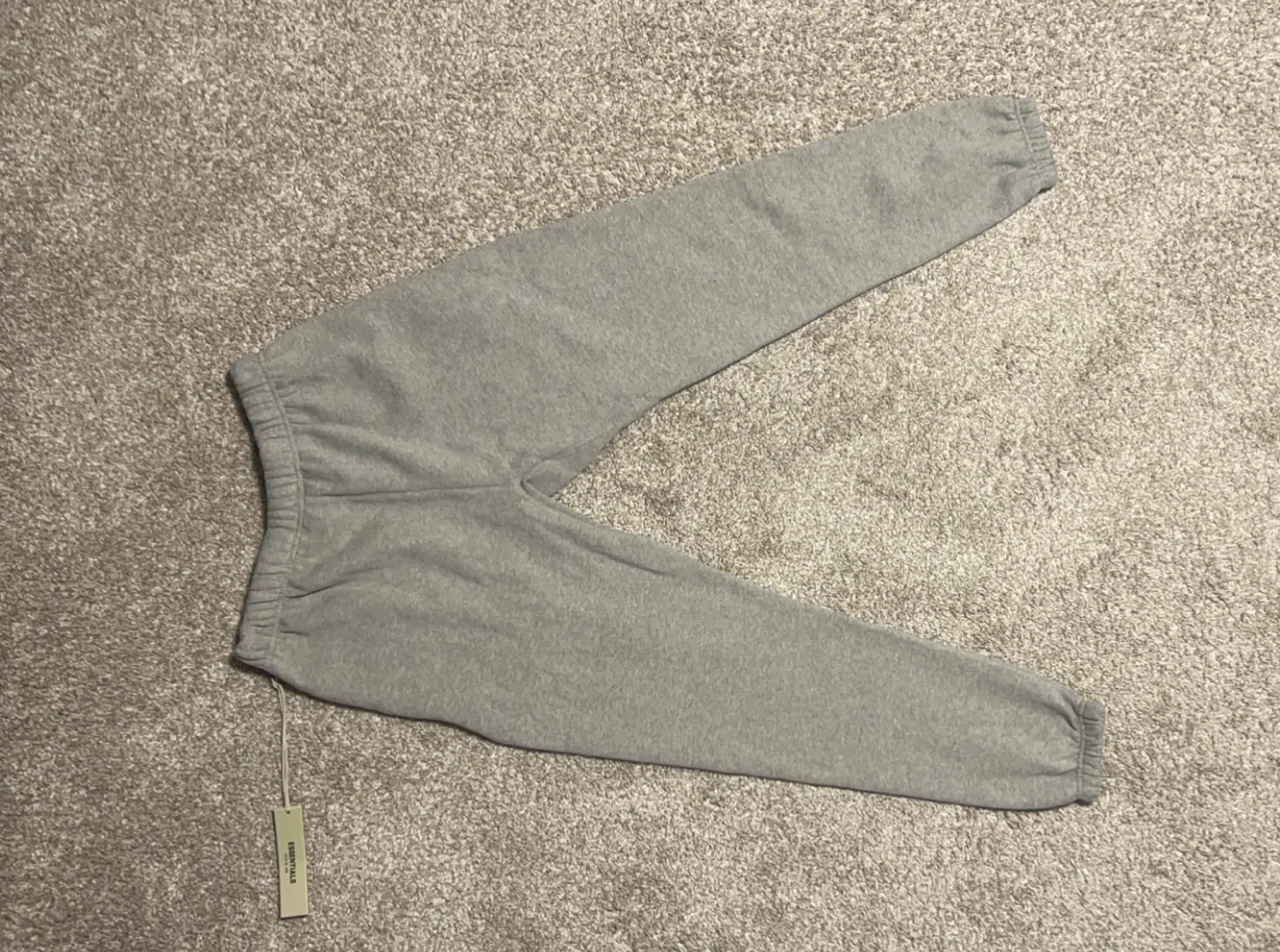 Fear of God Essentials Sweatpants Grey - photo 5