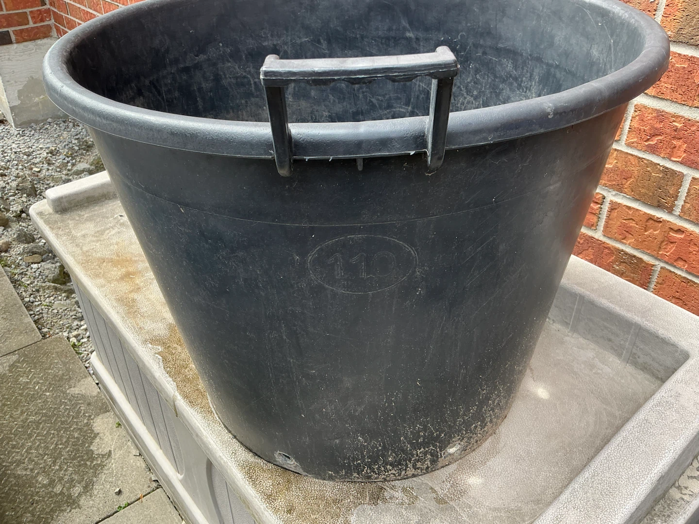 Black Plastic Tub with Handles - 110L - photo 2