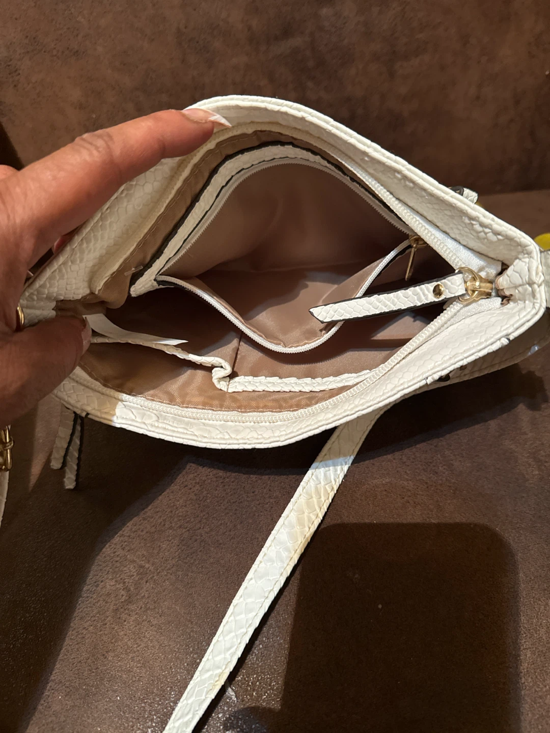Nicole Miller White Snakeskin Crossbody Bag - photo 5