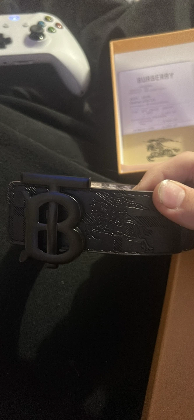 Burberry Black Monogram Belt - photo 4