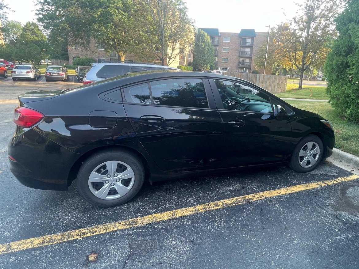 Car - photo 2