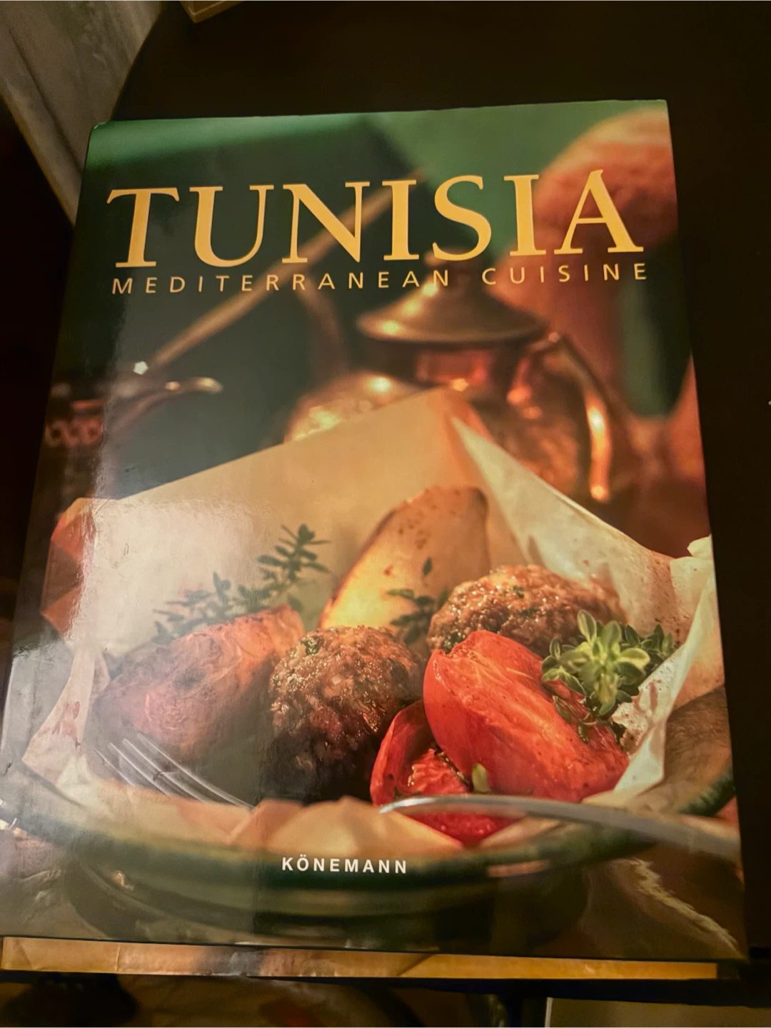 Tunisia: Mediterranean Cuisine Cookbook by KÖNEMANN