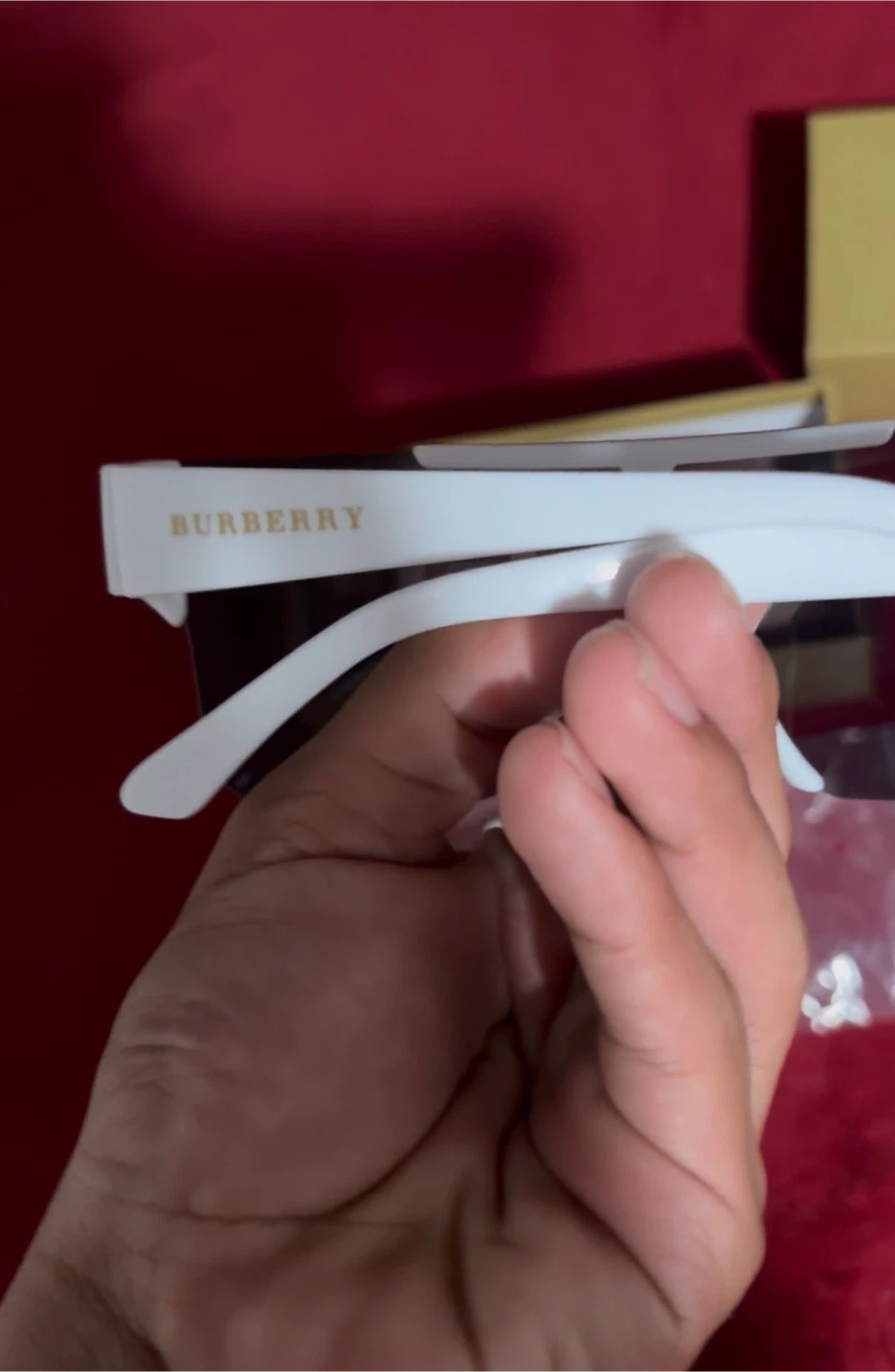 Burberry Sunglasses with Case and Box - photo 3