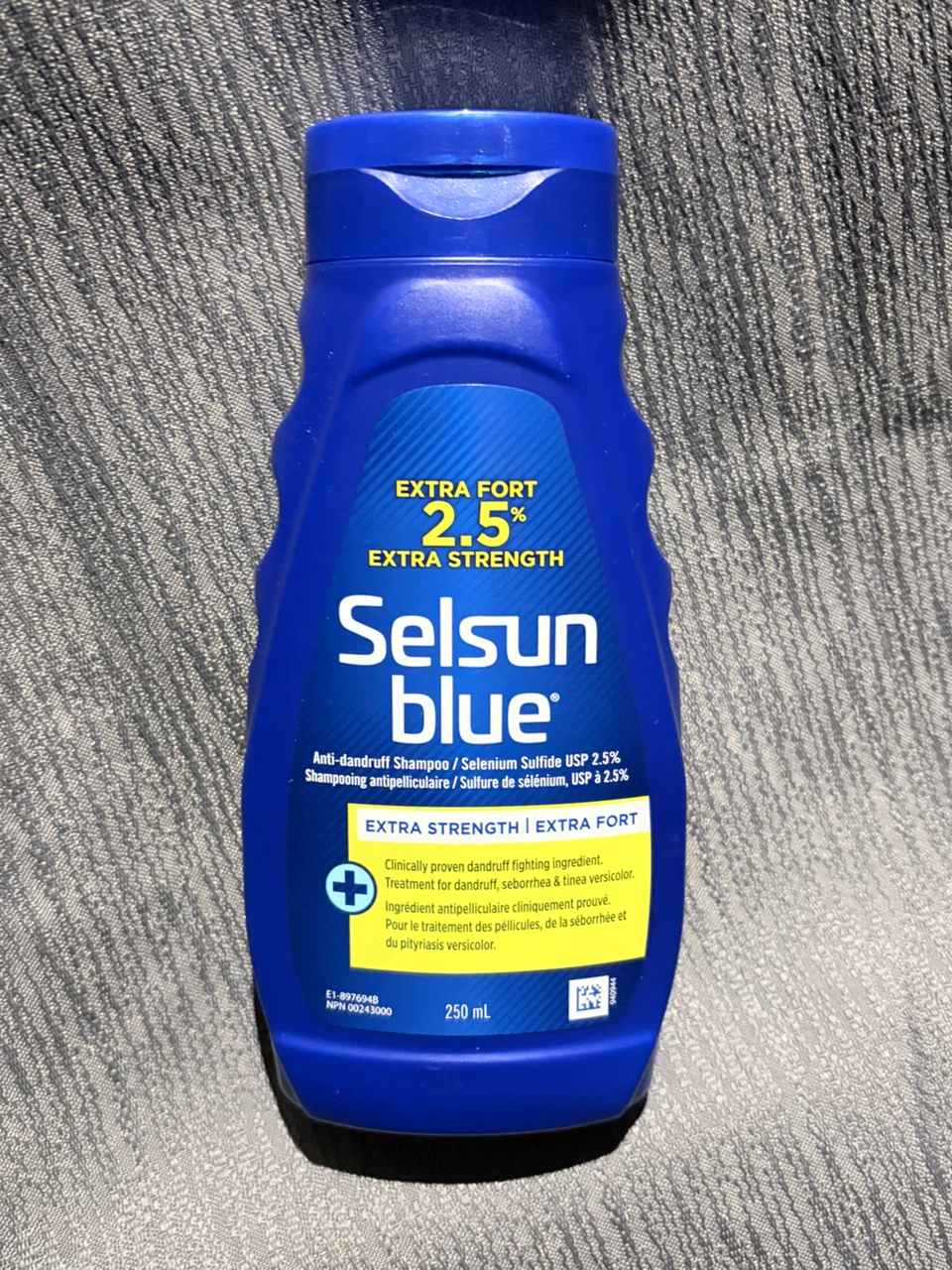 Selsun Blue Extra Strength Anti-Dandruff Shampoo 250 mL