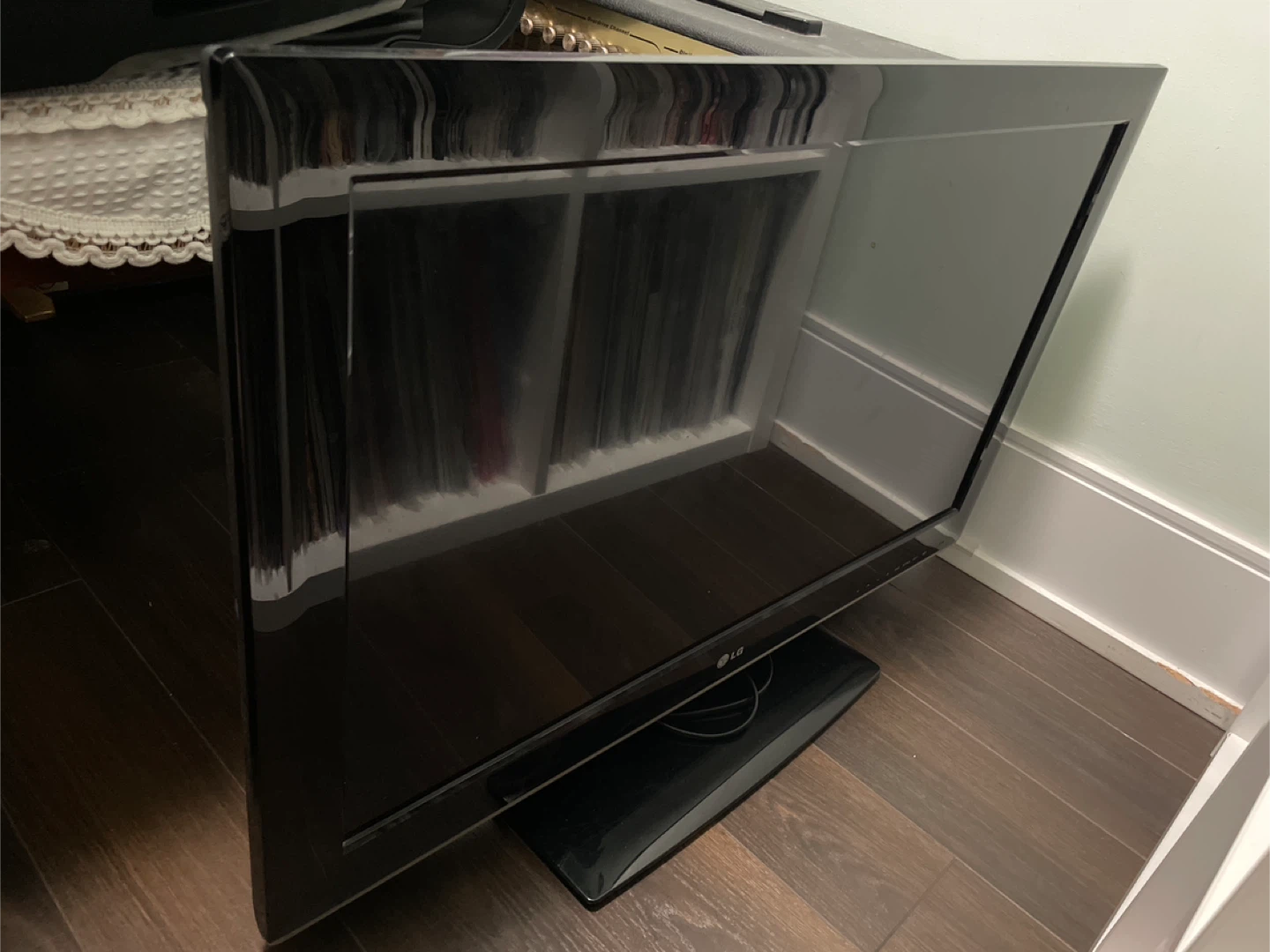 LG Television