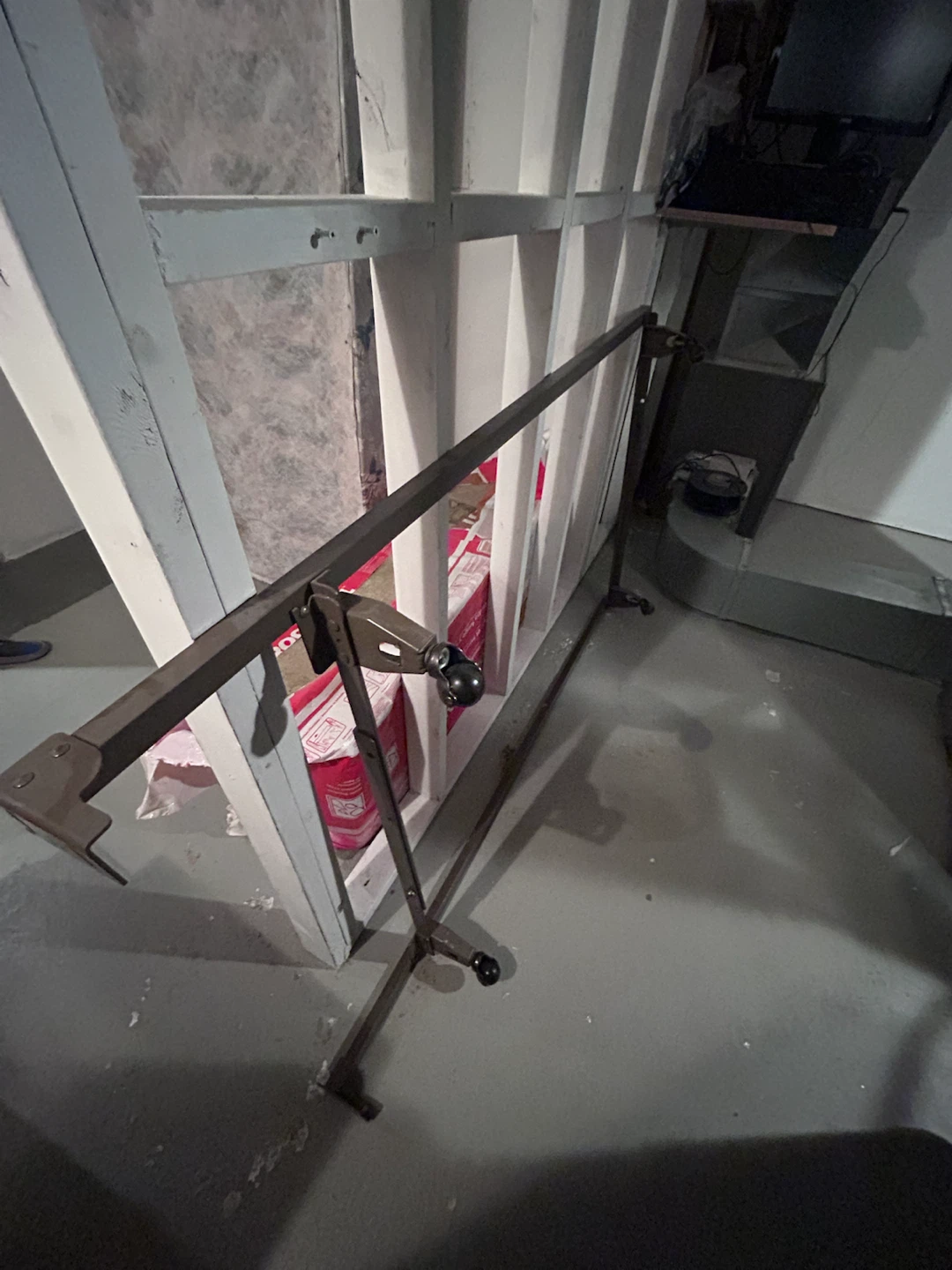 2 single beds ( Mattress, springbox and Bed Frame ) - photo 2