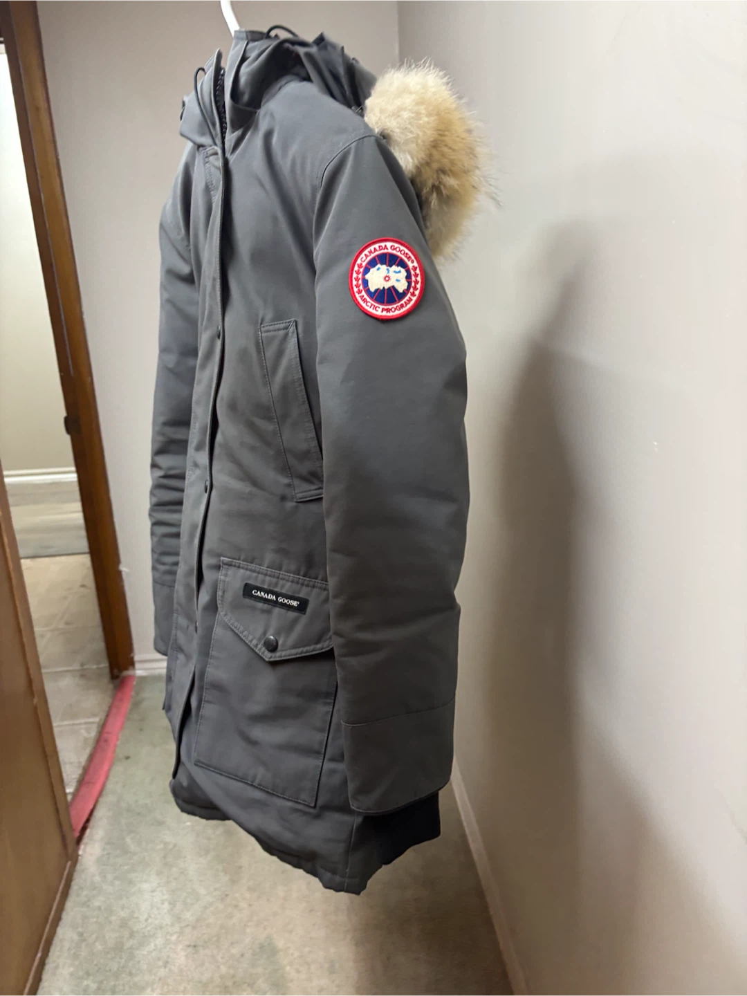 Canada Goose Grey Parka Jacket - photo 2