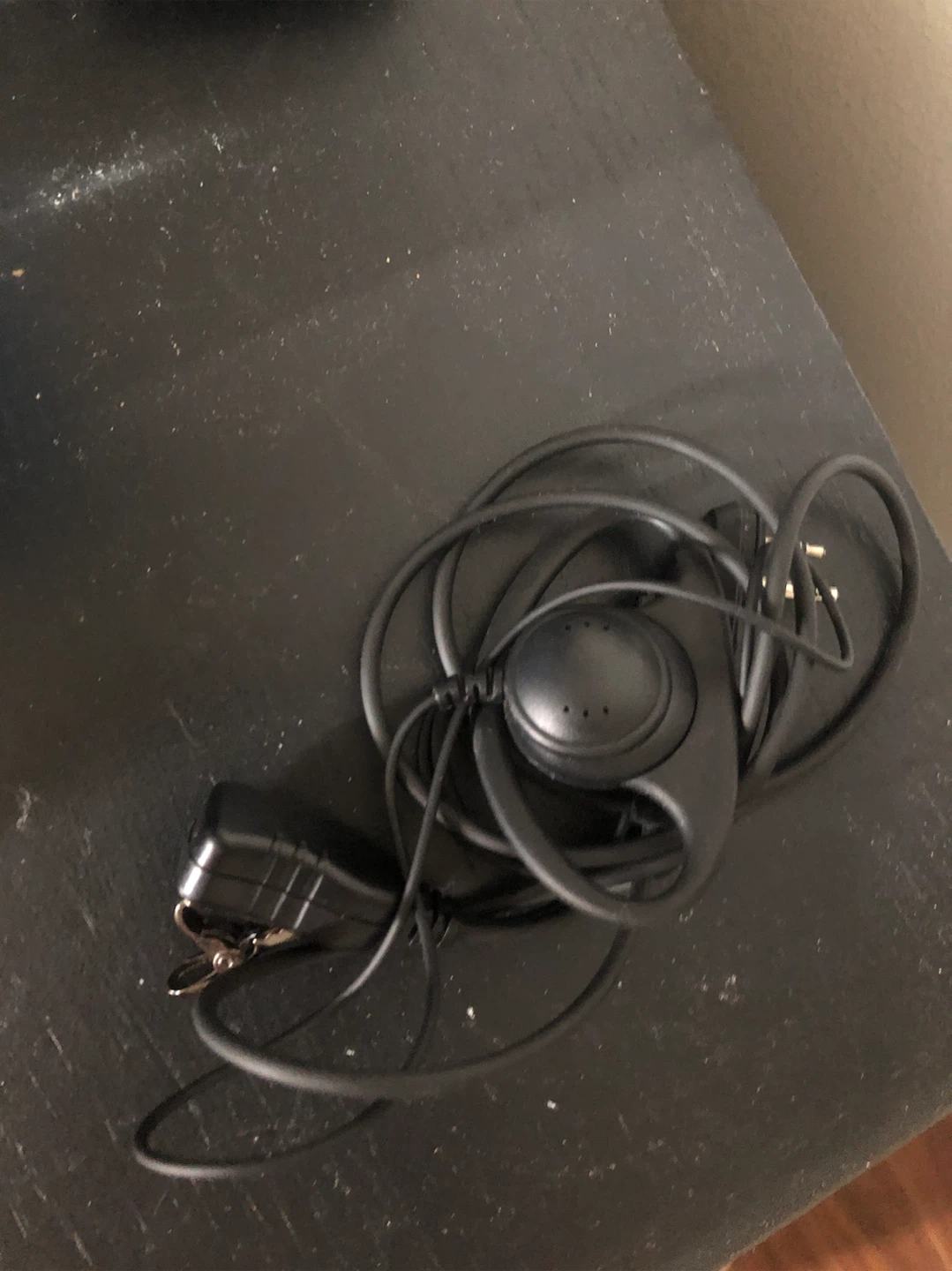 Black Hands-Free Earpiece with Mic