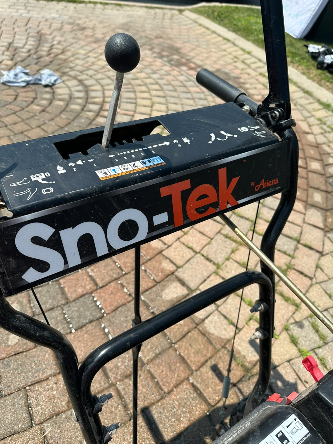 Ariens Sno-Tek Snow Blower - photo 3