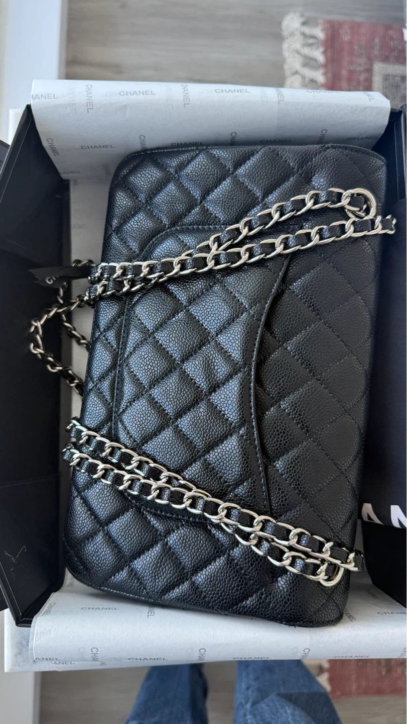 CHANEL MEDIUM FLAP - photo 2