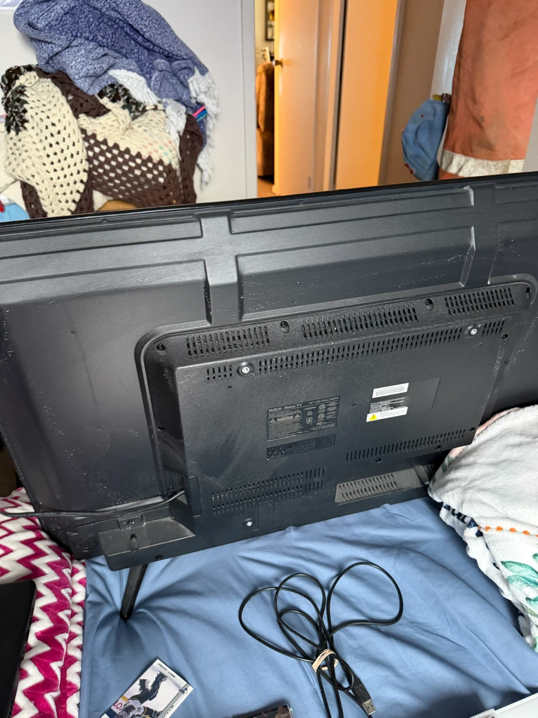 32” RCA Roku TV