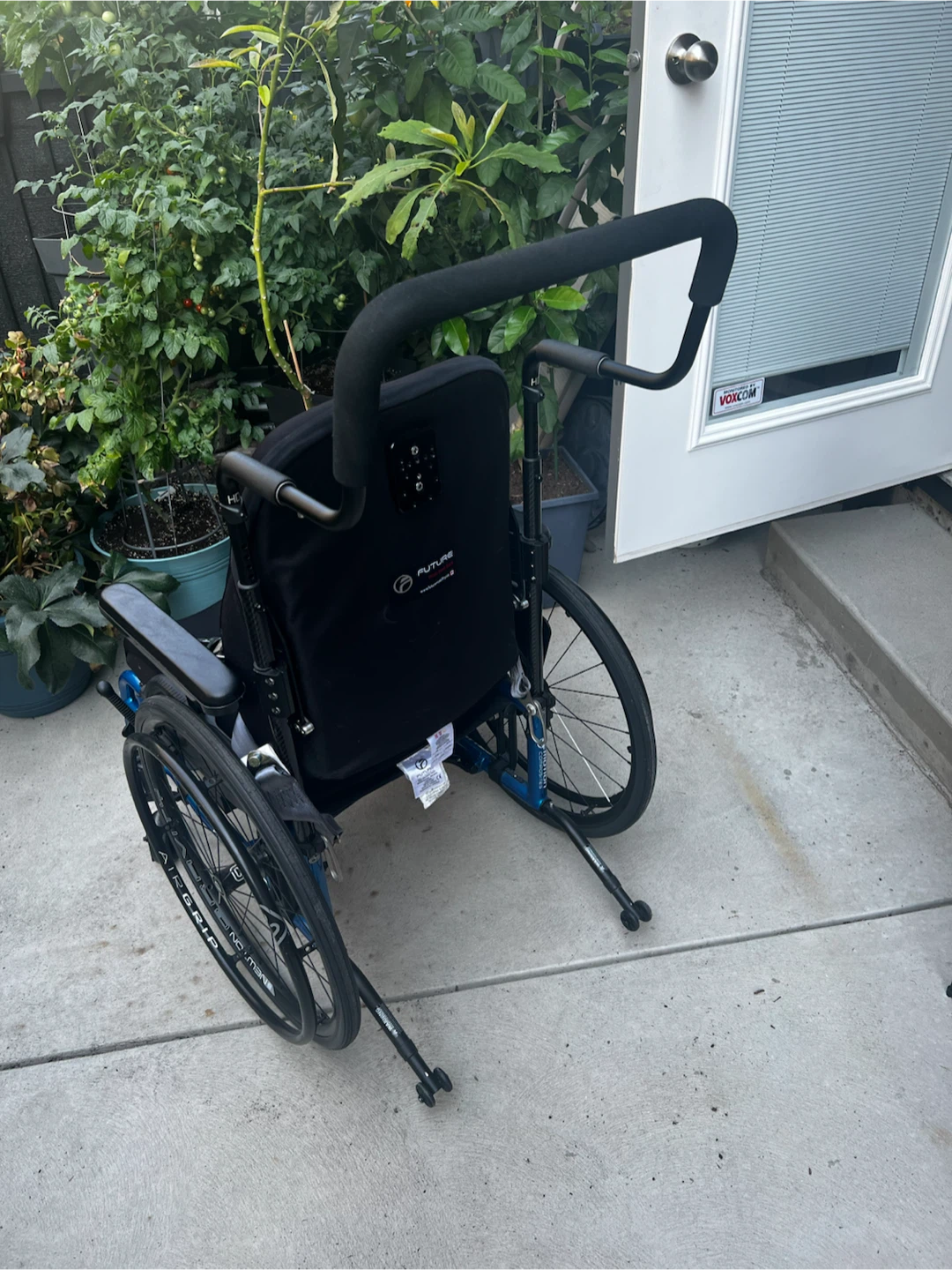 Wheelchair For Sale - Like New Condition - $650 (Penticton) - photo 3