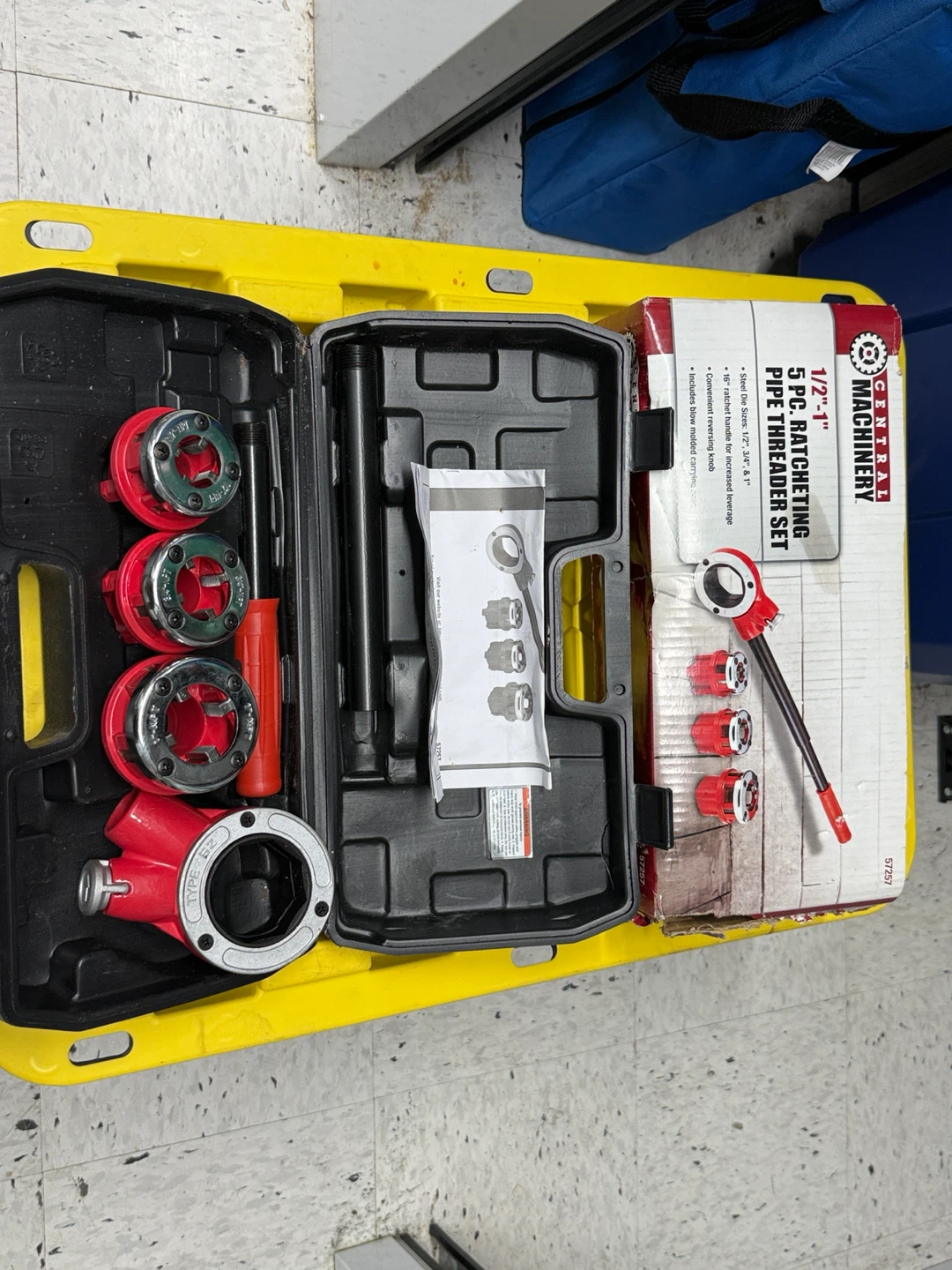 Central Machinery 5 PC. Ratcheting Pipe Threader Set 1/2"-1" - photo 2