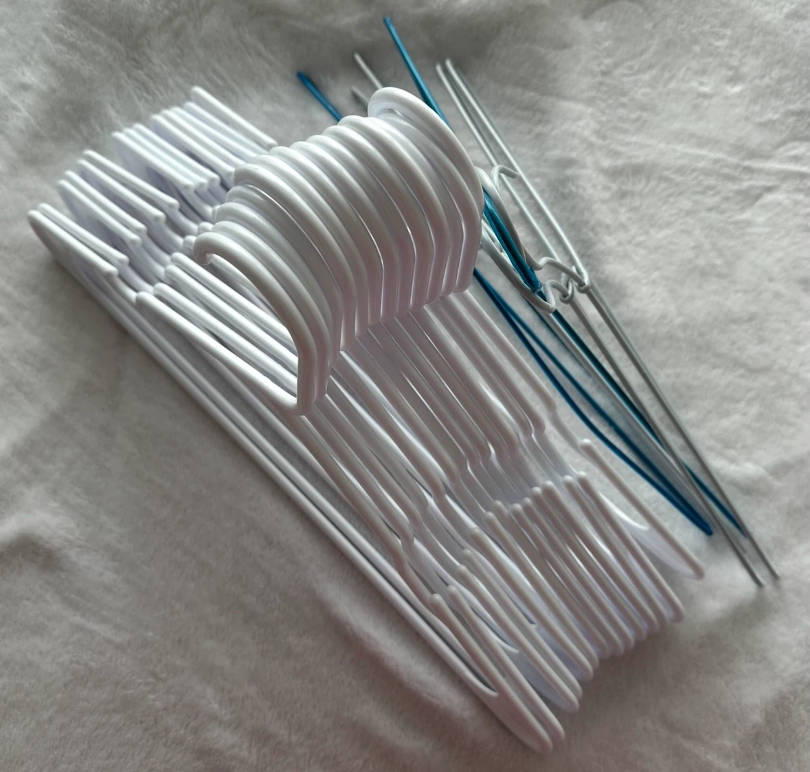 Set of 14 Strong Plastic Hangers (new)