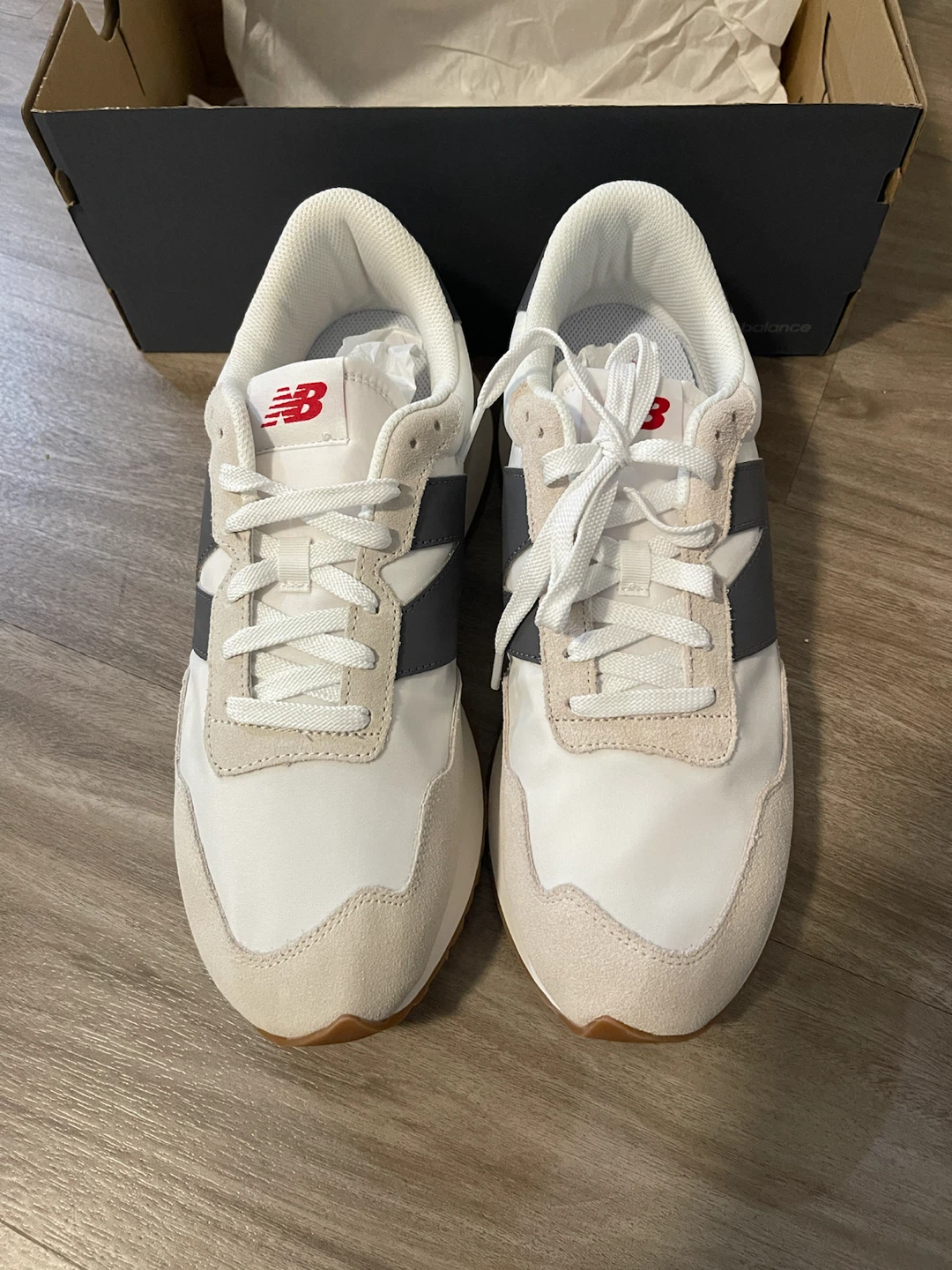 Men’s Size 11 New Balance 237 Shoes - photo 5