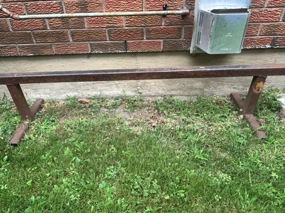 Skateboard grinding rail