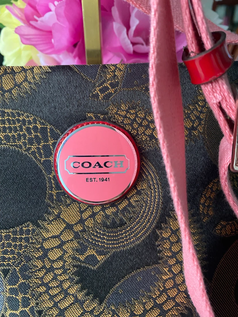 Coach Shoulder Bag - photo 2