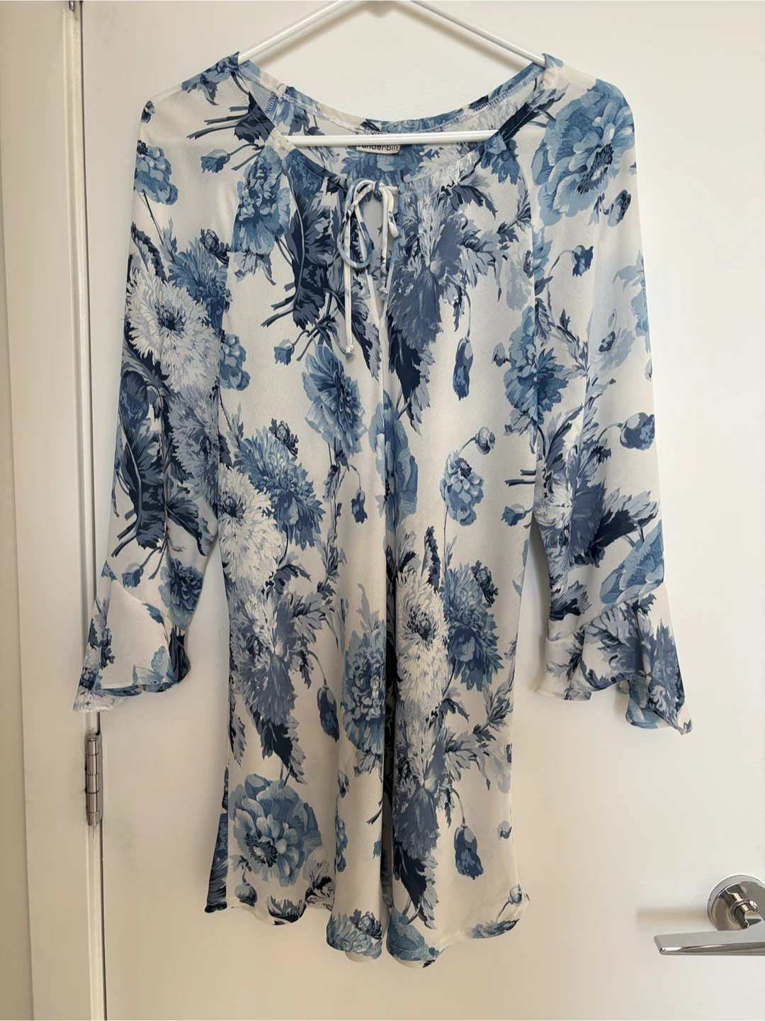 Size 16-18 Gloria Vanderbilt Floral Print Blouse